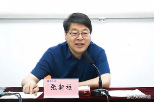 费迪南德批评阿森纳庆祝：我还以为他们夺冠了，主教练在绕场跑圈